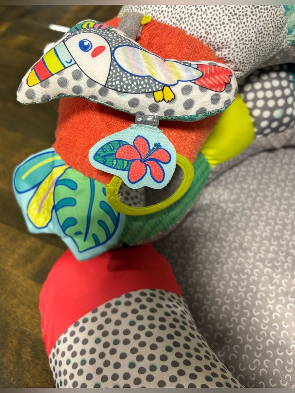 Infantino Sit-Me-Up & Baby Rattles - Picture 7 of 15